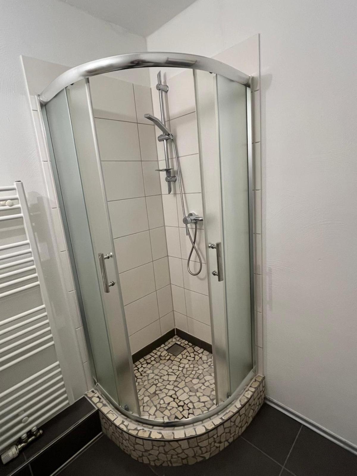 1 Zimmer Apartment Naehe Uni Gottingen Bagian luar foto